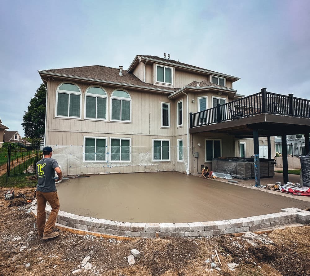 Gallery photos for Stunning Patio Installation in Kansas City: Image #9